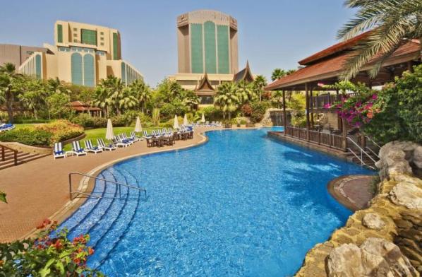 Gulf Hotel Bahrain - The Lagoon Pool